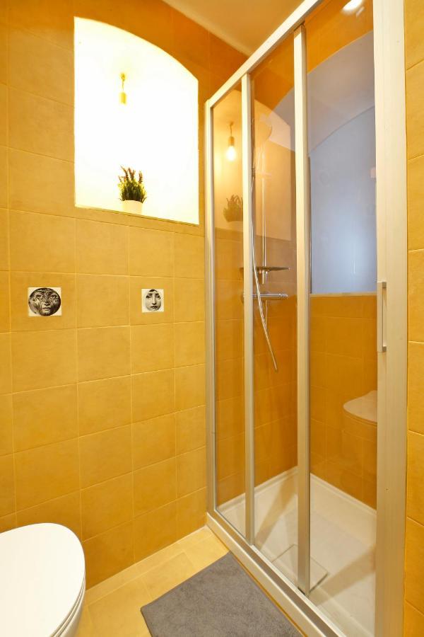 Breathe Liguria - Lucy 1 Bedroom And 1 Apartment In A Newly Renovated Nineteenth-Century Building In The Historic Center Near The Sea La Spezia Luaran gambar